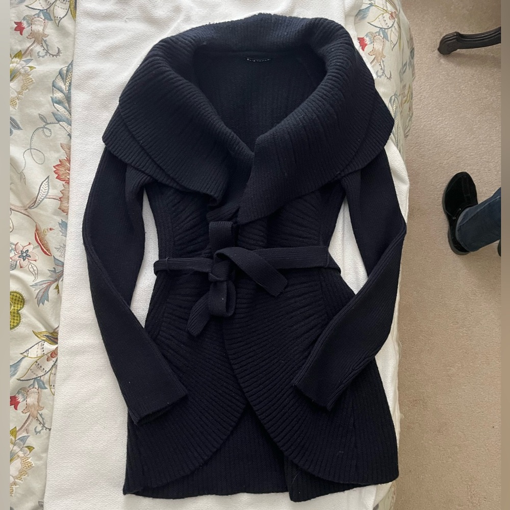 Elie Tahari Navy Blue Winter Sweater
